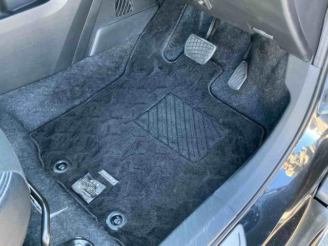 ロッキープレミアムターボ　９型ナビ／ＴＶ／ＤＶＤ／ＢＴ／ＵＳＢ　全周囲カメラ　前後ドラレコ　ＥＴＣ　全車速追従クルコン　ＬＥＤヘッドライト　オートライト　ＡＤＢ　スマアシ　コーナーセンサー　シートヒーター　キーフリー（千葉県）の中古車