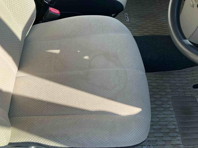 タントエグゼLCD/AM・FMラジオ AUX接続 コラムシフト ハロゲンヘッドランプ マニュアルエアコン パワーウィンド スモークガラス 足踏み式駐車ブレーキ アイドリングストップ キーレスエントリー 盗難防止警報(千葉県)の中古車