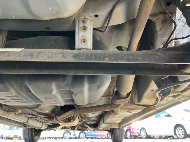 タントエグゼLCD/AM・FMラジオ AUX接続 コラムシフト ハロゲンヘッドランプ マニュアルエアコン パワーウィンド スモークガラス 足踏み式駐車ブレーキ アイドリングストップ キーレスエントリー 盗難防止警報(千葉県)の中古車