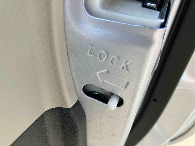 タントエグゼLCD/AM・FMラジオ AUX接続 コラムシフト ハロゲンヘッドランプ マニュアルエアコン パワーウィンド スモークガラス 足踏み式駐車ブレーキ アイドリングストップ キーレスエントリー 盗難防止警報(千葉県)の中古車