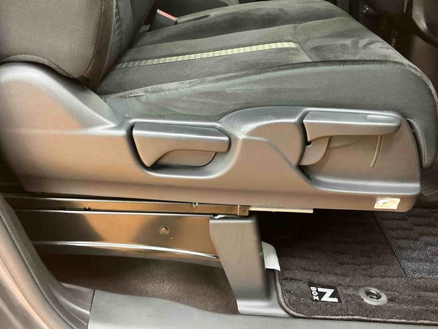 Ｎ−ＢＯＸカスタムＧ・Ｌホンダセンシングバックカメラ連動エントリーインターナビ　ビルトインＥＴＣ　アダプティブクルーズコントロール　オートライト　プッシュエンジンスタート　キーフリーシステム　助手席シートバックポケット＋ショッピングフック（千葉県）の中古車