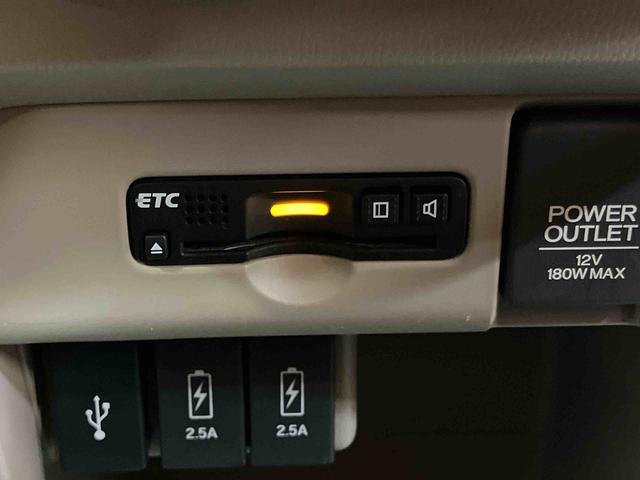 Ｎ−ＷＧＮＧ・Ｌパッケージバックカメラ連動フルセグナビ　ブルートゥース対応　ビルトインＥＴＣ　フロントドライブレコーダー　横滑り防止装置　アイドリングストップ　チルトステアリング　運転席シートリフター　オートエアコン（千葉県）の中古車