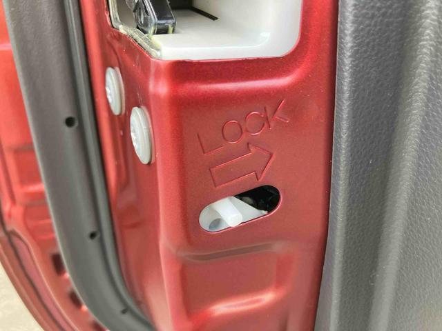 ムーヴカスタム　ＸリミテッドII　ＳＡIIIスマアシ　全周囲カメラ　ＬＥＤヘッドライト　オートライト　オートハイビーム　トップシェイドガラス　運転席シートヒーター　キーフリー　盗難防止アラーム　アルミホイール　ＤＶＤ・ＵＳＢチューナー　ステリモ（千葉県）の中古車