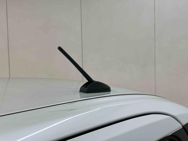 ムーヴキャンバスストライプスＧターボ衝突回避支援システム　横滑り防止装置　アダプティブクルーズコントロール　置きラクボックス　ホットカップホルダー　前席シートヒーター　ホールド機能付き電動パーキングブレーキ　両側電動スライドドア（千葉県）の中古車