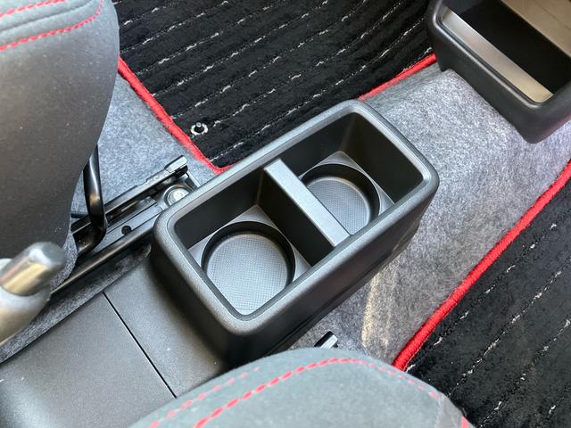 アルトターボＲＳベースグレードターボ　ナビ／ＴＶ／ＤＶＤ／ＢＴ　ＥＴＣ　ＨＩＤヘッドライト　オートライト　運転席シートヒーター　革巻ステアリング　パドルシフト　衝突被害軽減ブレーキ　オートエアコン　アルミホイール　スマートキー（千葉県）の中古車