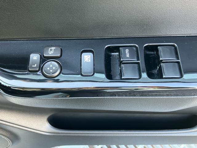 アルトターボＲＳベースグレードターボ　ナビ／ＴＶ／ＤＶＤ／ＢＴ　ＥＴＣ　ＨＩＤヘッドライト　オートライト　運転席シートヒーター　革巻ステアリング　パドルシフト　衝突被害軽減ブレーキ　オートエアコン　アルミホイール　スマートキー（千葉県）の中古車