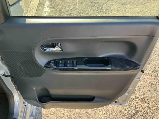 タントカスタムＲＳ　トップエディションＳＡIIターボ　ナビ／ＴＶ／ＤＶＤ／ＢＴ／ＵＳＢ　バックカメラ　ＥＴＣ　トップシェイドガラス　ＬＥＤヘッドライト　オートライト　スマアシ　両側Ｐスラ　革巻ステアリング　キーフリー　イモビライザー　盗難防止警報（千葉県）の中古車