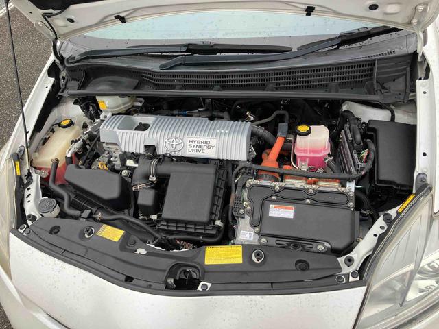 プリウスＳマイコーデナビ／ＤＴＶ／ＤＩＳＣ／ＢＴ／Ｂカメ　ＥＴＣ　ブラキッシュブラウン＆ブラウン内装　ＨＩＤヘッドライト　ハロゲンフォグランプ　アルミホイール　プッシュボタンスターター（千葉県）の中古車