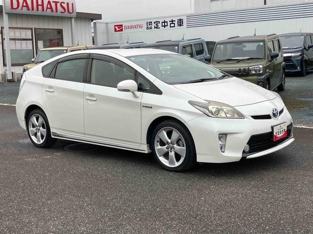 プリウスＳマイコーデナビ／ＤＴＶ／ＤＩＳＣ／ＢＴ／Ｂカメ　ＥＴＣ　ブラキッシュブラウン＆ブラウン内装　ＨＩＤヘッドライト　ハロゲンフォグランプ　アルミホイール　プッシュボタンスターター（千葉県）の中古車