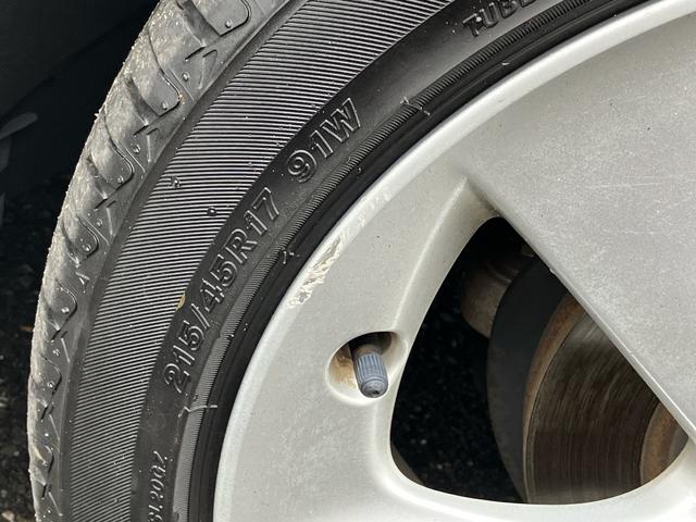 プリウスＳマイコーデナビ／ＤＴＶ／ＤＩＳＣ／ＢＴ／Ｂカメ　ＥＴＣ　ブラキッシュブラウン＆ブラウン内装　ＨＩＤヘッドライト　ハロゲンフォグランプ　アルミホイール　プッシュボタンスターター（千葉県）の中古車