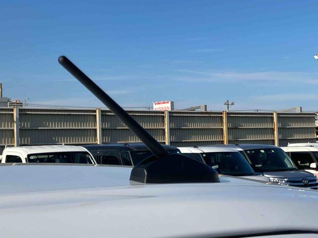 ムーヴキャンバスストライプスG衝突回避支援システム 横滑り防止装置 置きラクボックス ホットカップホルダー 前席シートヒーター ホールド機能付き電動パーキングブレーキ 助手席シートバックポケット+ショッピングフック(千葉県)の中古車