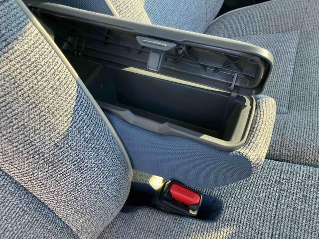 ムーヴキャンバスストライプスG衝突回避支援システム 横滑り防止装置 置きラクボックス ホットカップホルダー 前席シートヒーター ホールド機能付き電動パーキングブレーキ 助手席シートバックポケット+ショッピングフック(千葉県)の中古車