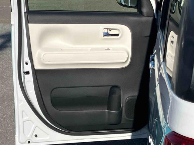 ムーヴキャンバスストライプスG衝突回避支援システム 横滑り防止装置 置きラクボックス ホットカップホルダー 前席シートヒーター ホールド機能付き電動パーキングブレーキ 助手席シートバックポケット+ショッピングフック(千葉県)の中古車