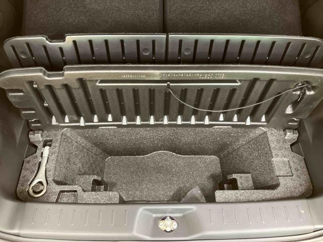 ムーヴキャンバスＸブラックインテリアリミテッド　ＳＡIIIパノラマカメラ連動フルセグナビ　ＵＳＢ接続　ブルートゥース対応　ＥＴＣ　置きラクボックス　フロアーイルミネーション　バニティーミラー付き左右サンバイザー　助手席シートアンダートレイ（千葉県）の中古車