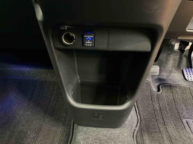 ムーヴキャンバスＸブラックインテリアリミテッド　ＳＡIIIパノラマカメラ連動フルセグナビ　ＵＳＢ接続　ブルートゥース対応　ＥＴＣ　置きラクボックス　フロアーイルミネーション　バニティーミラー付き左右サンバイザー　助手席シートアンダートレイ（千葉県）の中古車