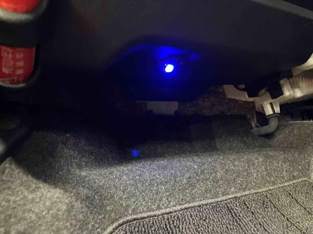 ムーヴキャンバスXブラックインテリアリミテッド SAIIIパノラマカメラ連動フルセグナビ USB接続 ブルートゥース対応 ETC 置きラクボックス フロアーイルミネーション バニティーミラー付き左右サンバイザー 助手席シートアンダートレイ(千葉県)の中古車