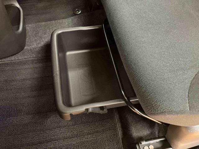 ムーヴキャンバスXブラックインテリアリミテッド SAIIIパノラマカメラ連動フルセグナビ USB接続 ブルートゥース対応 ETC 置きラクボックス フロアーイルミネーション バニティーミラー付き左右サンバイザー 助手席シートアンダートレイ(千葉県)の中古車