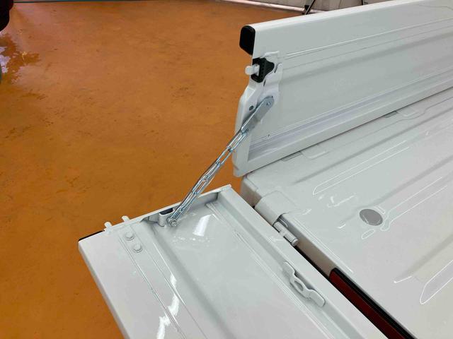 ハイゼットトラックエクストラ 4WD3モード選択電子制御式4WD 衝突回避支援システム 横滑り防止装置 アイドリングストップ プッシュエンジンスタート キーフリーシステム 前後コーナーセンサー LED作業灯 テールゲートチェーン(千葉県)の中古車