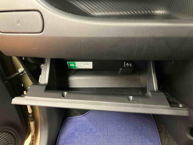 キャストアクティバＸ　ＳＡIIIフルセグナビ　ＵＳＢ接続　ブルートゥース対応　ＥＴＣ　オーバーヘッドコンソール　右リヤコートフック付きアシストグリップ　助手席シートアンダートレイ　チルトステアリング　運転席シートリフター（千葉県）の中古車