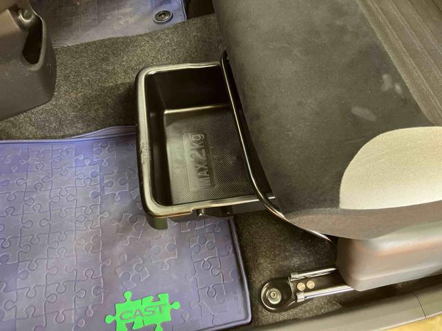 キャストアクティバＸ　ＳＡIIIフルセグナビ　ＵＳＢ接続　ブルートゥース対応　ＥＴＣ　オーバーヘッドコンソール　右リヤコートフック付きアシストグリップ　助手席シートアンダートレイ　チルトステアリング　運転席シートリフター（千葉県）の中古車