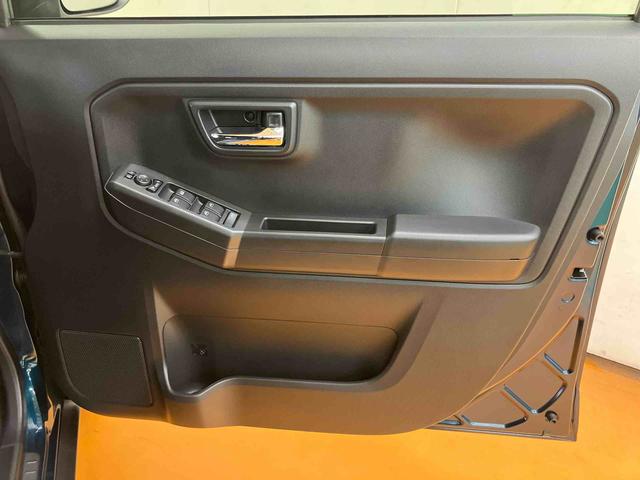 タフトＧ　クロムベンチャー　エコアイドル非装着車スカイフィールトップ　前後コーナーセンサ　アダプティブクルーズコントロール　前席シートヒーター　ホールド機能付き電動パーキングブレーキ　フロアーイルミネーション（ブルーＬＥＤ）　ショッピングフック（千葉県）の中古車