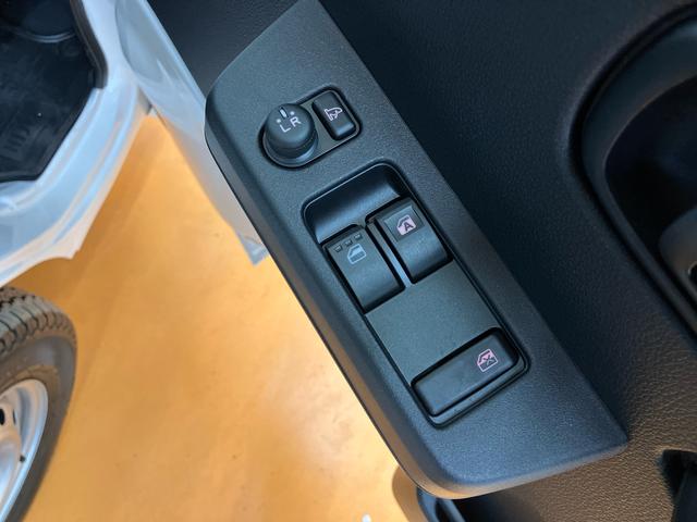 ハイゼットトラックエクストラ　４ＷＤ電子制御式４ＷＤ　副変速機　ＬＥＤフォグランプ　ＬＥＤ荷台灯　テールゲートチェーン　リヤ４枚リーフスプリング　スーパーデフロック　スマートキー　電格ドアミラー　コーナーセンサー　衝突被害軽減ブレーキ（千葉県）の中古車