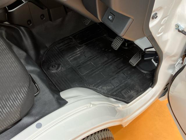 ハイゼットトラックエクストラ　４ＷＤ電子制御式４ＷＤ　副変速機　ＬＥＤフォグランプ　ＬＥＤ荷台灯　テールゲートチェーン　リヤ４枚リーフスプリング　スーパーデフロック　スマートキー　電格ドアミラー　コーナーセンサー　衝突被害軽減ブレーキ（千葉県）の中古車