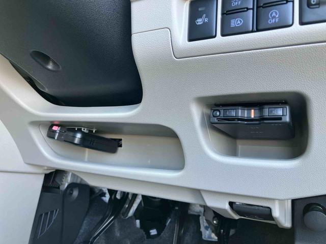 ムーヴＸリミテッドII　ＳＡIIIナビ／ＴＶ／ＤＶＤ／ＢＴ／ＵＳＢ　バックカメラ　前後ドラレコ　ＥＴＣ　運転席シートヒーター　ＬＥＤヘッドライト　オートライト　オートハイビーム　スマアシ　トップシェイドガラス　アルミホイール　キーレス（千葉県）の中古車