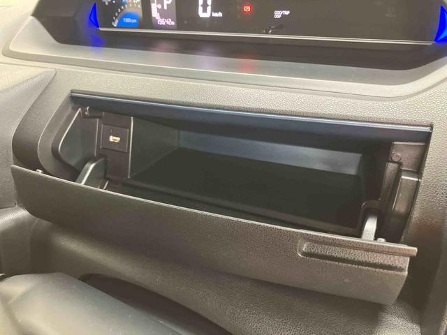 タントカスタムＲＳ衝突回避支援システム　横滑り防止装置　前席シートヒーター　ホールド機能付き電動パーキングブレーキ　前後コーナーセンサー　オートライト　オートハイビーム　チルトステアリング　運転席シートリフター（千葉県）の中古車