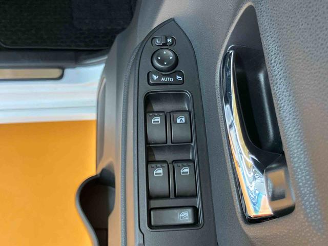 タントカスタムＲＳ衝突回避支援システム　横滑り防止装置　前席シートヒーター　ホールド機能付き電動パーキングブレーキ　前後コーナーセンサー　オートライト　オートハイビーム　チルトステアリング　運転席シートリフター（千葉県）の中古車