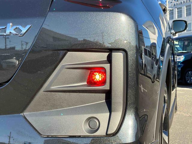 ロッキープレミアムG HEVアップグレードパック(バックカメラ/ステアスイッチ) LEDヘッド&フォグランプ バックフォグランプ 17インチアルミホイール シートヒーター 自動追従クルコン コーナーセンサー 衝突被害軽減ブレーキ(千葉県)の中古車