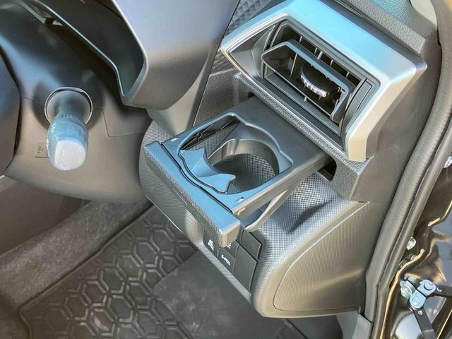 ロッキープレミアムG HEVアップグレードパック(バックカメラ/ステアスイッチ) LEDヘッド&フォグランプ バックフォグランプ 17インチアルミホイール シートヒーター 自動追従クルコン コーナーセンサー 衝突被害軽減ブレーキ(千葉県)の中古車