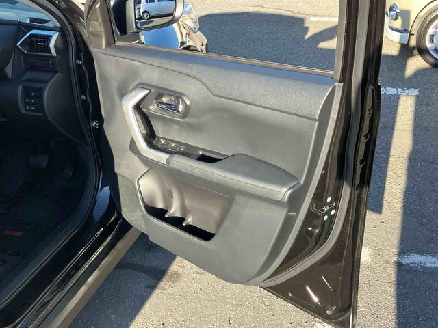 ロッキープレミアムG HEVアップグレードパック(バックカメラ/ステアスイッチ) LEDヘッド&フォグランプ バックフォグランプ 17インチアルミホイール シートヒーター 自動追従クルコン コーナーセンサー 衝突被害軽減ブレーキ(千葉県)の中古車