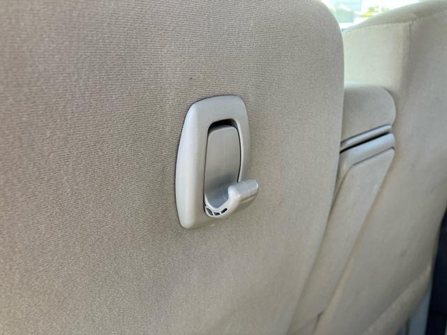 ムーヴＬ　ＳＡナビ／ＴＶ／ＢＴ／ＵＳＢ／ＤＶＤ　バックカメラ　衝突被害軽減ブレーキ　アイドリングストップ　ステアリングリモコン　キーレスエントリー　盗難防止アラーム　足踏み式パーキングブレーキ　プライバシーガラス（千葉県）の中古車