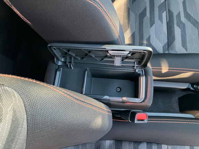 タフトＧターボＣＤ／ＤＶＤ／ＢＴ／ＵＳＢ／Ｂカメラ　ガラスルーフ　ルーフレール　ＬＥＤヘッドランプ　オートライト　オートハイビーム　コーナーセンサー　シートヒーター　電動駐車ブレーキ　革巻ステアリング　アルミ（千葉県）の中古車