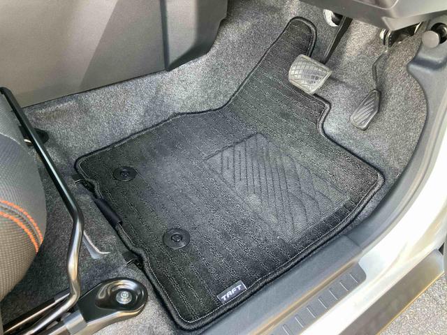 タフトＧターボＣＤ／ＤＶＤ／ＢＴ／ＵＳＢ／Ｂカメラ　ガラスルーフ　ルーフレール　ＬＥＤヘッドランプ　オートライト　オートハイビーム　コーナーセンサー　シートヒーター　電動駐車ブレーキ　革巻ステアリング　アルミ（千葉県）の中古車