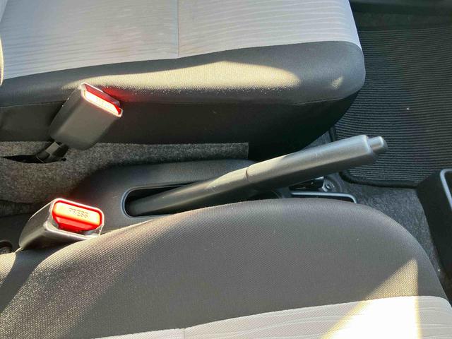 ミライースL SAIIIナビ/TV/DVD/BT/USB ETC デジタルメーター スマアシ コーナーセンサー オートライト オートハイビーム キーレスエントリー 盗難防止アラーム ハロゲンヘッドランプ アイドリングストップ(千葉県)の中古車