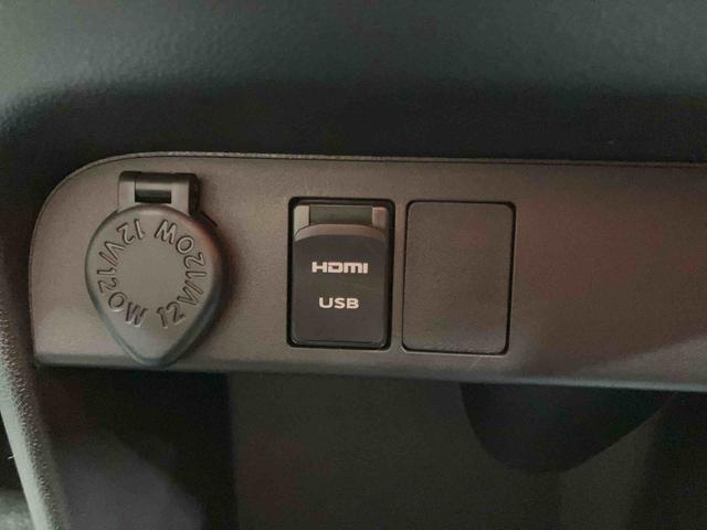 ムーヴキャンバスＧメイクアップリミテッド　ＳＡIIIパノラマカメラ連動８インチフルセグナビ　ＵＳＢ接続　ＨＤＭＩ接続　ブルートゥース対応　フロント．リヤドライブレコーダー連動　ＥＴＣ　置きラクボックス　助手席シートバックポケット＋ショッピングフック（千葉県）の中古車