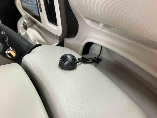 ムーヴキャンバスＧメイクアップリミテッド　ＳＡIIIパノラマカメラ連動８インチフルセグナビ　ＵＳＢ接続　ＨＤＭＩ接続　ブルートゥース対応　フロント．リヤドライブレコーダー連動　ＥＴＣ　置きラクボックス　助手席シートバックポケット＋ショッピングフック（千葉県）の中古車