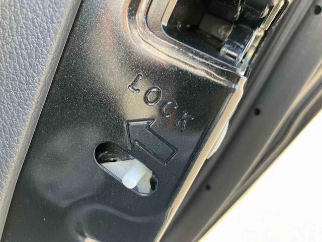 ミラトコットＬ　ＳＡIIIＬＥＤヘッドライト　オートハイビーム　コーナーセンサー　衝突被害軽減ブレーキ　横滑り防止装置　誤発進抑制制御機能　キーレスエントリー　盗難防止アラーム　車速感応式オートパワードアロック　パワーウィンド（千葉県）の中古車