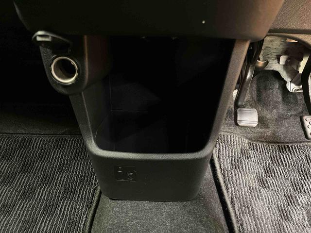 ムーヴカスタム XリミテッドII SAIIIパノラマカメラ連動8インチフルセグナビ USB接続 HDMI接続 ブルートゥース対応 TVナビキット 前後コーナーセンサー 運転席シートヒーター LEDルームランプ 助手席シートアンダートレイ(千葉県)の中古車