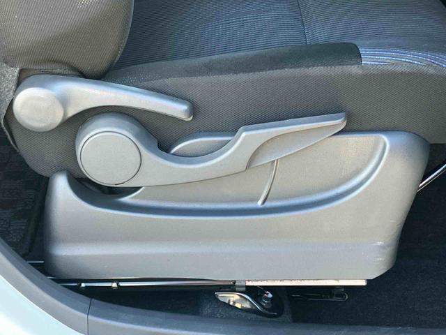 ムーヴカスタム XCDチューナー 横滑り防止装置 アイドリングストップ プッシュエンジンスタート キーフリーシステム セキュリティアラーム チルトステアリング 運転席シートリフター 助手席シートアンダートレイ(千葉県)の中古車