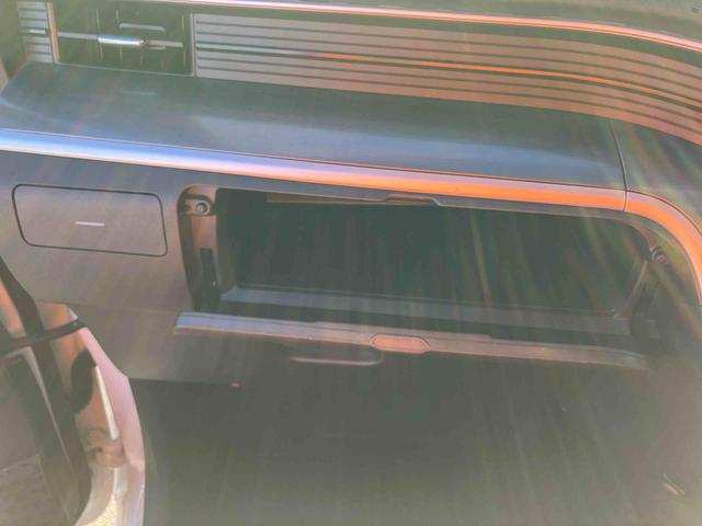 ムーヴカスタム XCDチューナー 横滑り防止装置 アイドリングストップ プッシュエンジンスタート キーフリーシステム セキュリティアラーム チルトステアリング 運転席シートリフター 助手席シートアンダートレイ(千葉県)の中古車