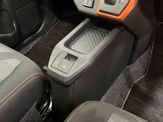 タフトGターボナビ/BT/TV/DISC/バックカメラ/ステアリングスイッチ ドラレコ ETC ガラスルーフ ルーフレール 15インチアルミ LEDヘッド&フォグ シートヒーター クルコン 衝突被害軽減ブレーキ(千葉県)の中古車