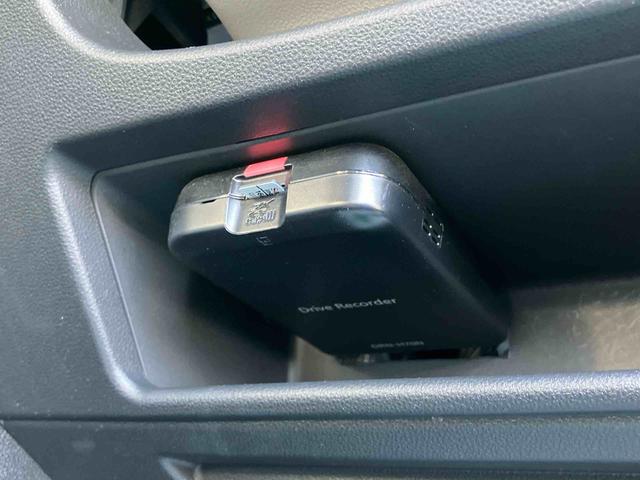 ムーヴキャンバスGメイクアップVS SAIIIナビ/BT/TV/DISC/全周囲カメラ/ステアスイッチ 前後ドラレコ 両側パワスラ LEDヘッド&フォグ クリアテールランプ メッキモール スマートキー 運転席シートヒーター 置きラクBOX(千葉県)の中古車