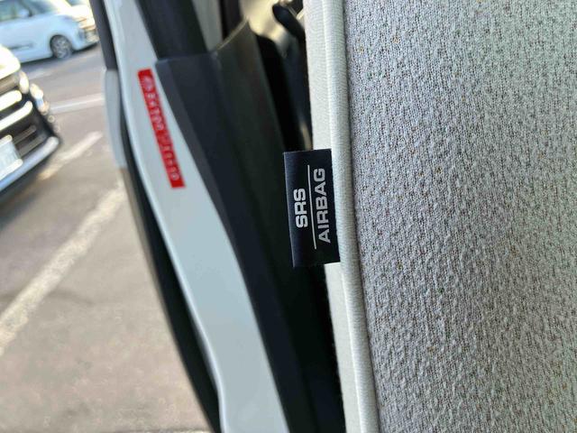 ムーヴキャンバスGメイクアップVS SAIIIナビ/BT/TV/DISC/全周囲カメラ/ステアスイッチ 前後ドラレコ 両側パワスラ LEDヘッド&フォグ クリアテールランプ メッキモール スマートキー 運転席シートヒーター 置きラクBOX(千葉県)の中古車