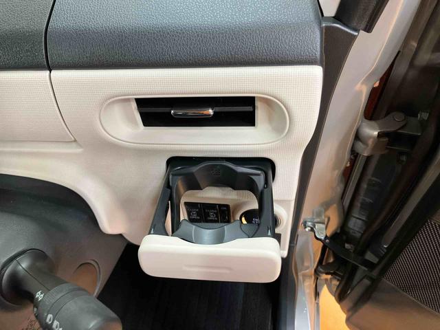 ムーヴキャンバスＧブラックインテリアＶＳ　ＳＡIIIパノラマカメラ連動フルセグナビ　ＵＳＢ接続　ブルートゥース対応　フロント．リヤドライブレコーダー連動　置きラクボックス　運転席シートヒータ　ウインドシールドディアイサー　オートライト　オートハイビーム（千葉県）の中古車