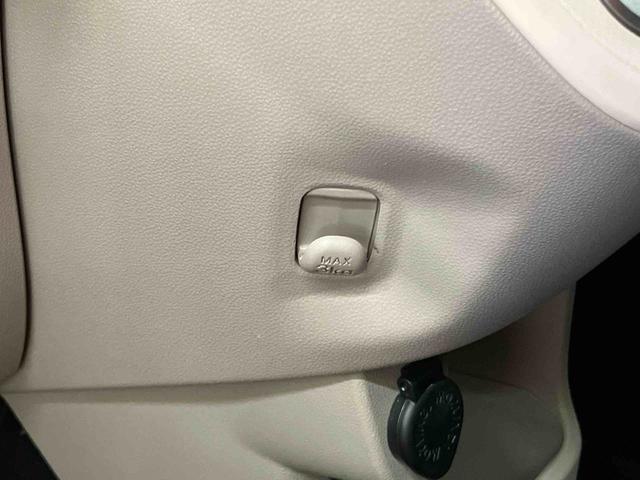 ムーヴＸリミテッドII　ＳＡIII衝突被害軽減ブレーキ　横滑り防止装置　アイドリングストップ　プッシュエンジンスタート　キーフリーシステム　運転席シートヒータ　オートライト　オートハイビーム　ＬＥＤヘッドライト　シートアンダートレイ（千葉県）の中古車