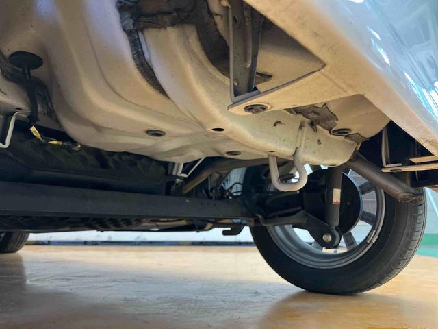 ムーヴＸリミテッドII　ＳＡIII衝突被害軽減ブレーキ　横滑り防止装置　アイドリングストップ　プッシュエンジンスタート　キーフリーシステム　運転席シートヒータ　オートライト　オートハイビーム　ＬＥＤヘッドライト　シートアンダートレイ（千葉県）の中古車