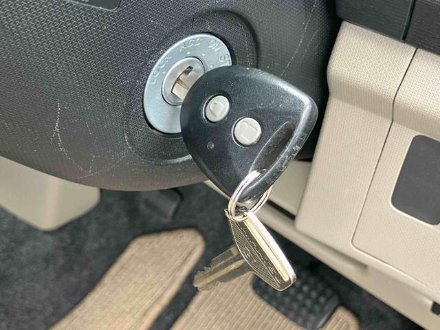 ムーヴLETC アイドリングストップ オートエアコン キーレスエントリー 盗難防止アラーム ハロゲンヘッドランプ スモークガラス 足踏み式駐車ブレーキ 電動格納ドアミラー リヤワイパー(千葉県)の中古車